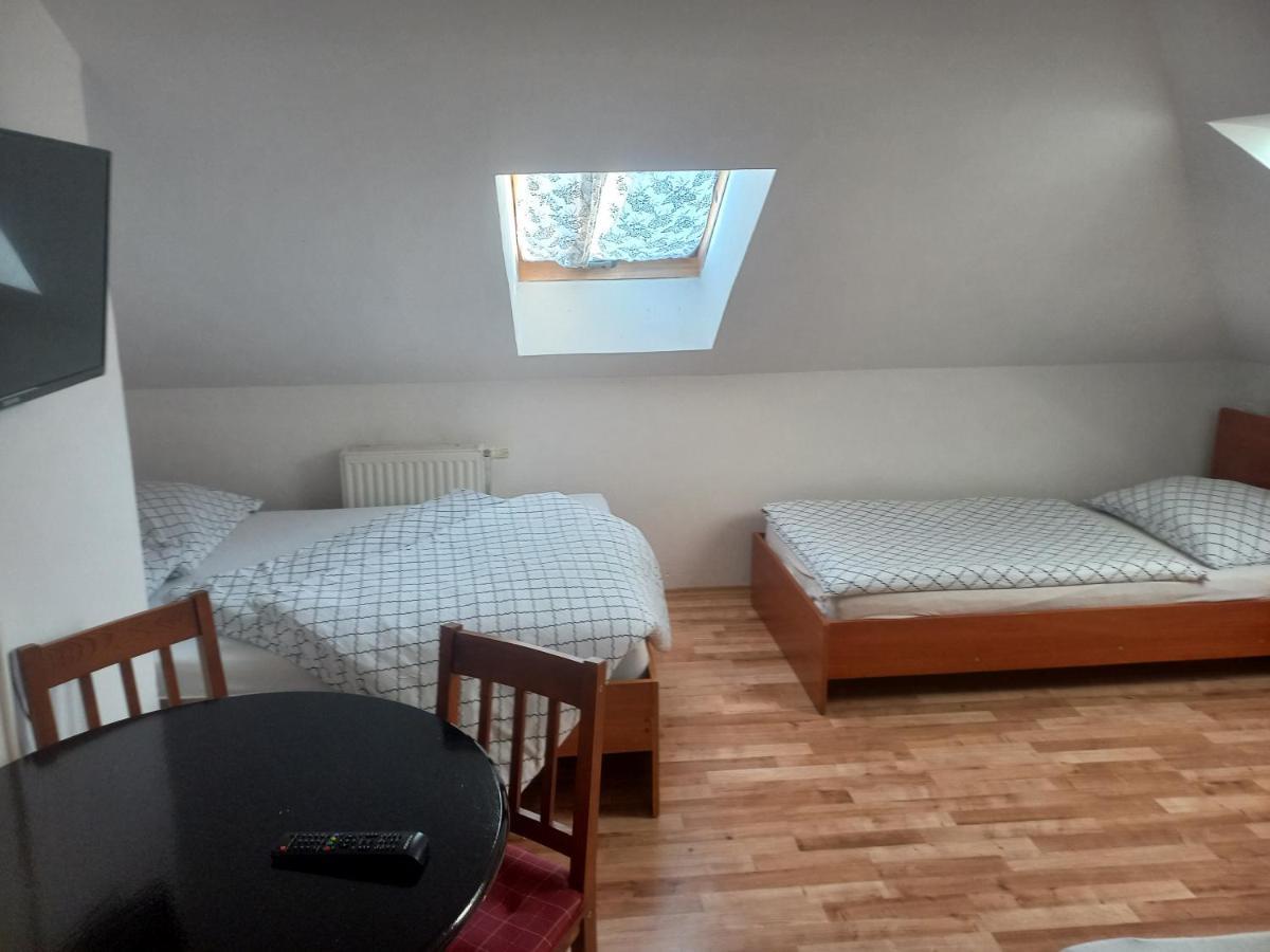 Aamiaismajoitus Osowianka 3*